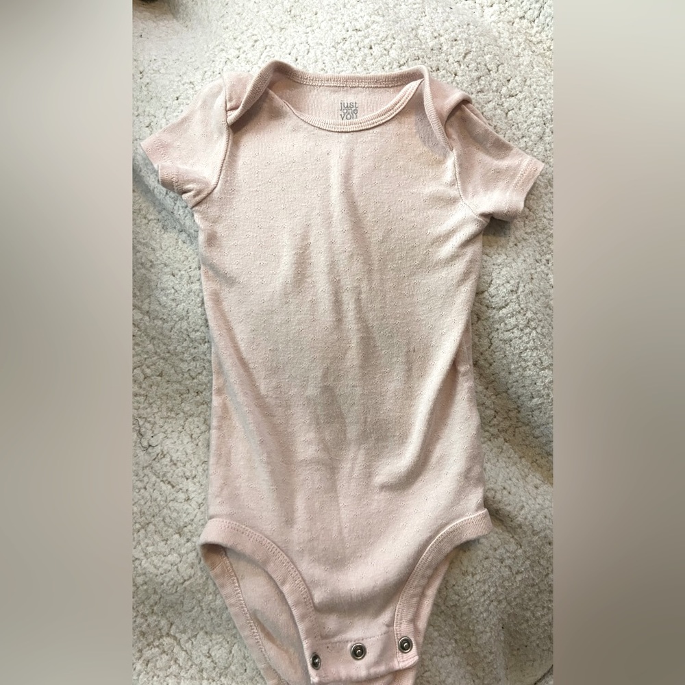 Just One You made by Carters 9month short sleeve 9m